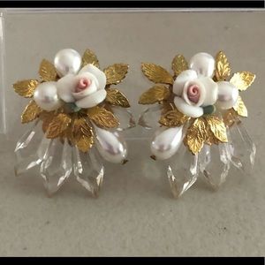 🟣BOGO Handcrafted Flower Earrings